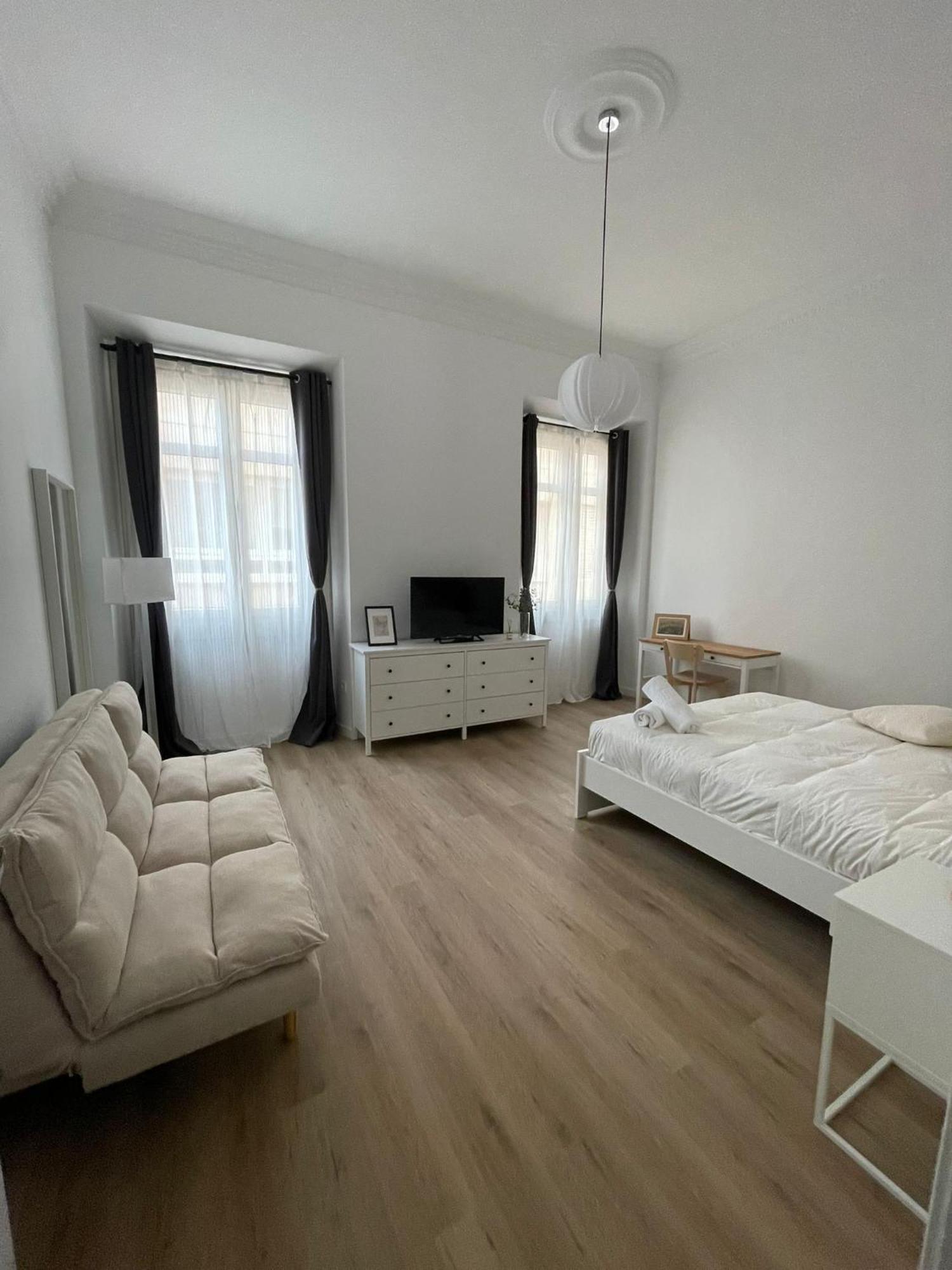 Suites Larios Малага Экстерьер фото