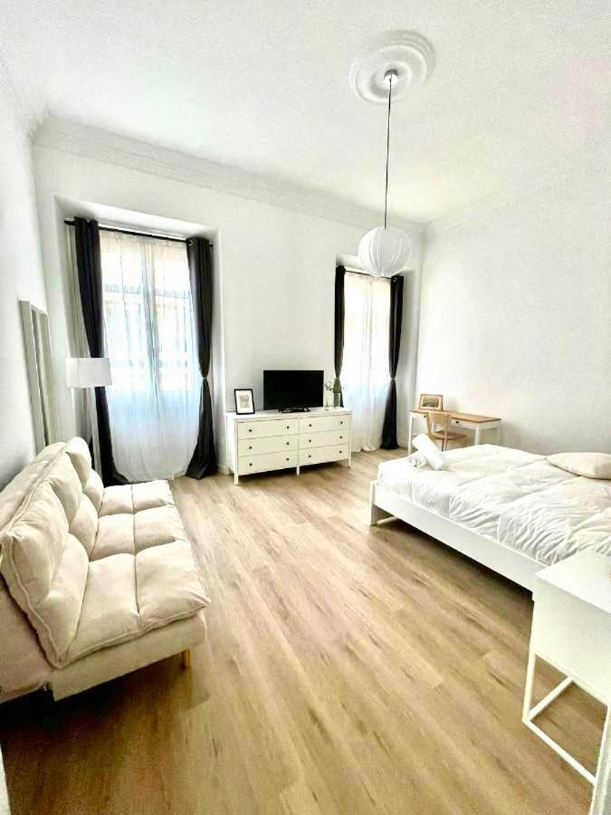 Suites Larios Малага Экстерьер фото