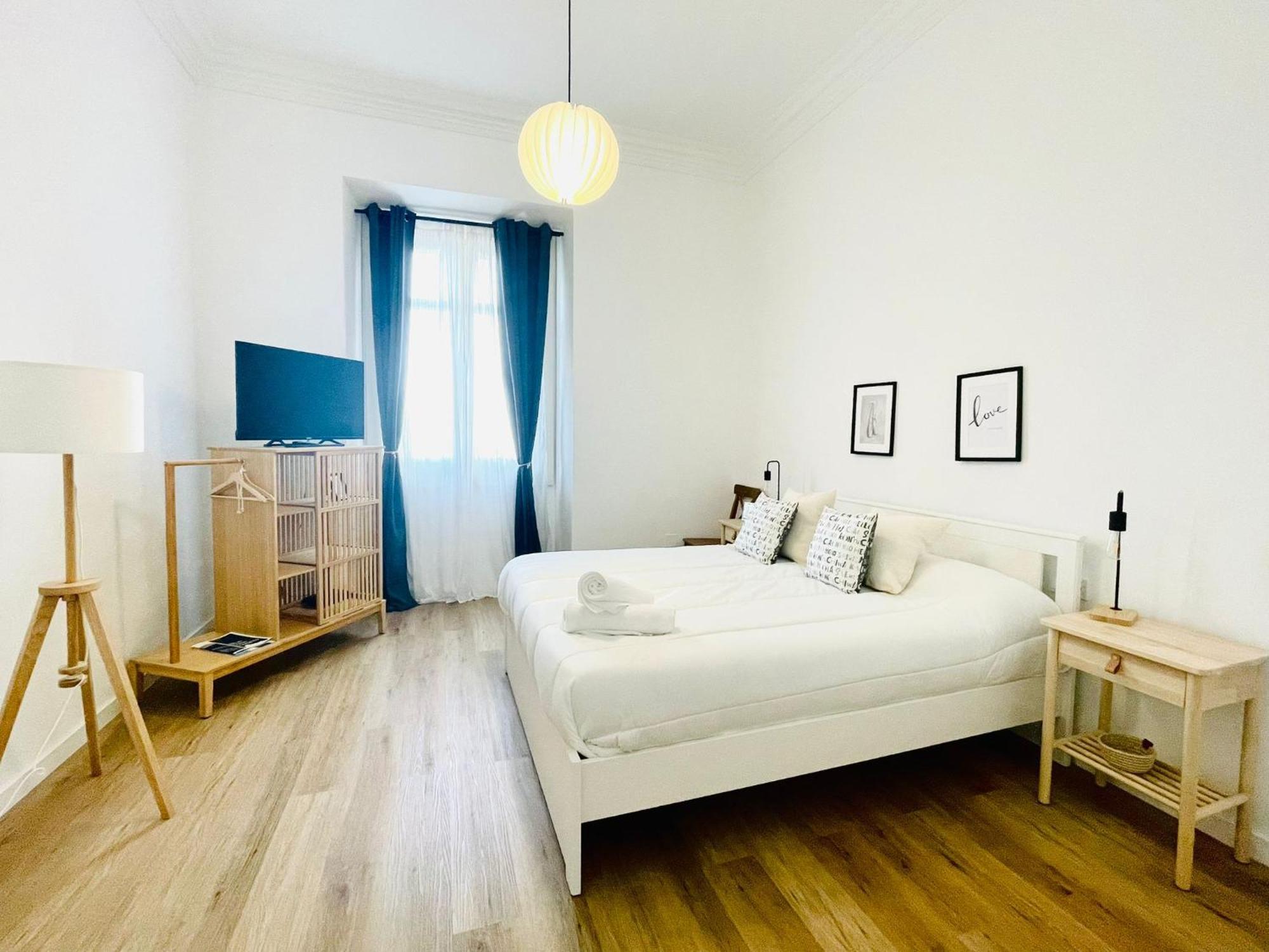 Suites Larios Малага Экстерьер фото